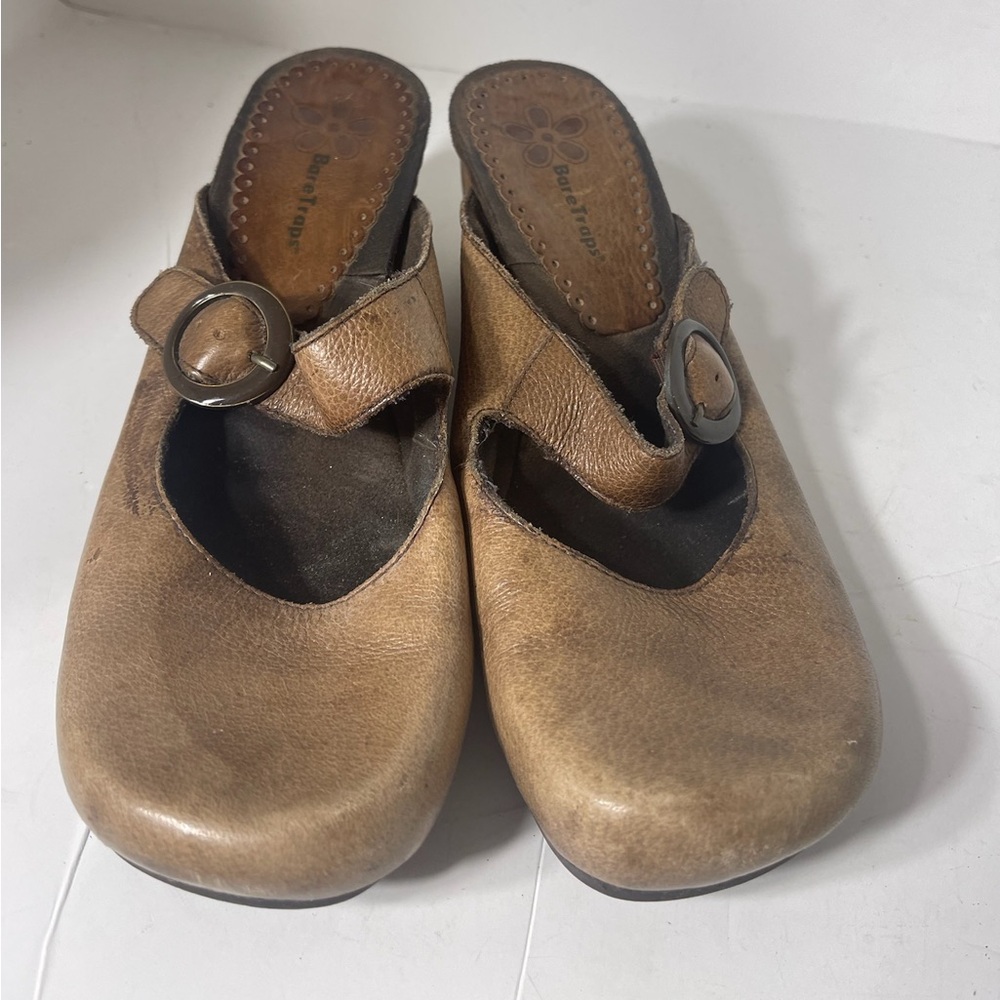 BareTraps Tan Leather Mules with Buckle size 9.5